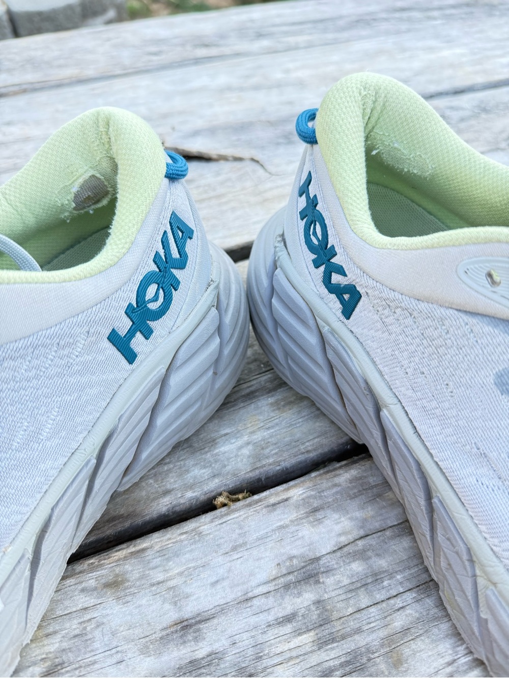 HOKAS Men’s Size 9 - Picture 4 of 4